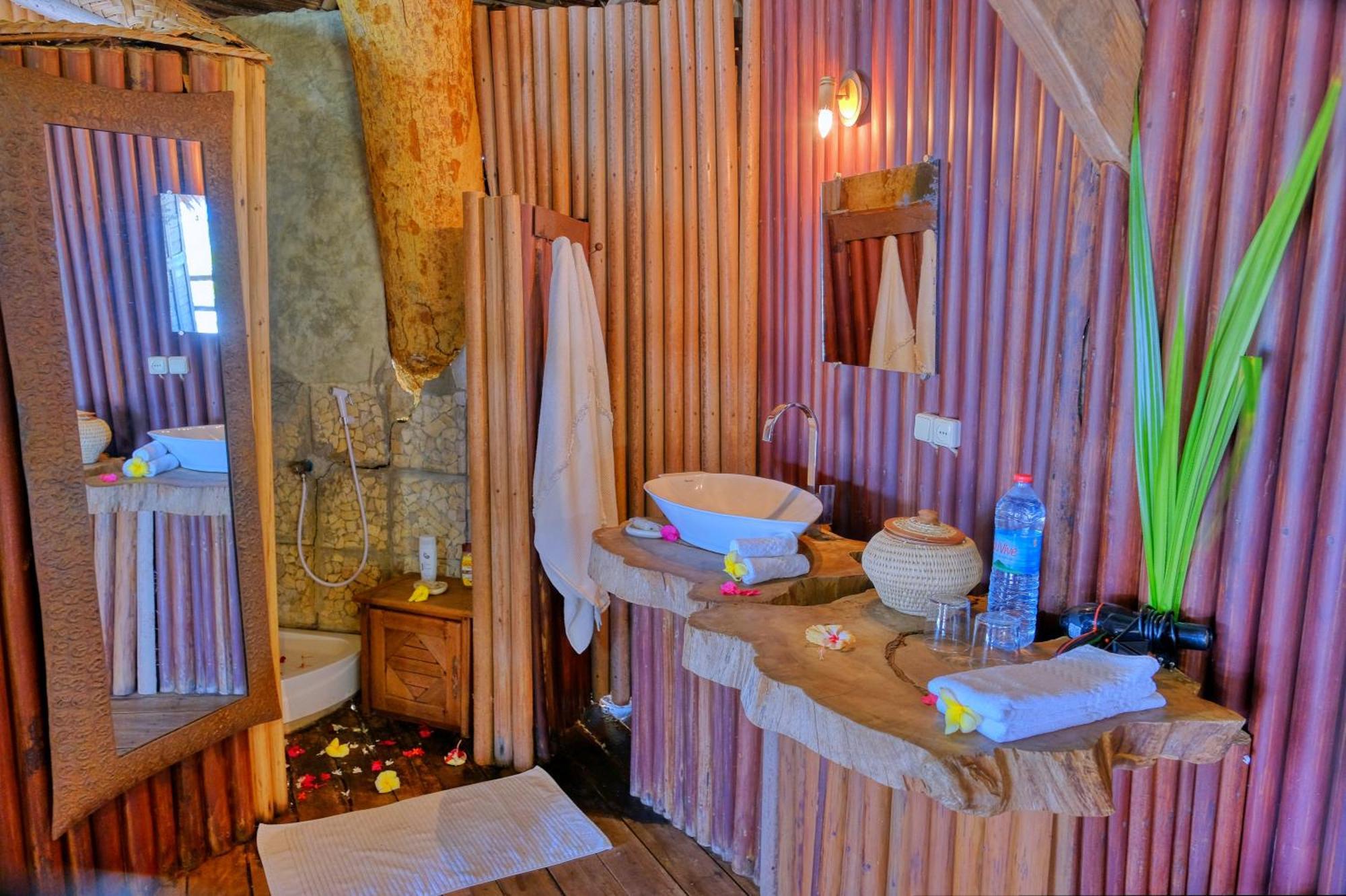 Sangany Lodge Befotaka Bay Екстериор снимка